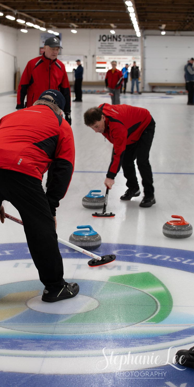 CurlingTeam Stephanie tall